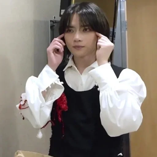 静か ; Beomgyu ` . 13