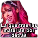 La que trae las materias por detrás