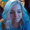 Emma Myers 🌈🍁 6