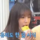  idols comendo/bebendo  10